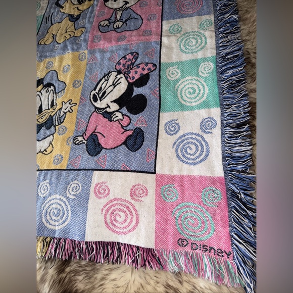 Vintage Disney Baby Blanket Tapestry Throw Collectable Child Baby Shower - Picture 2 of 6